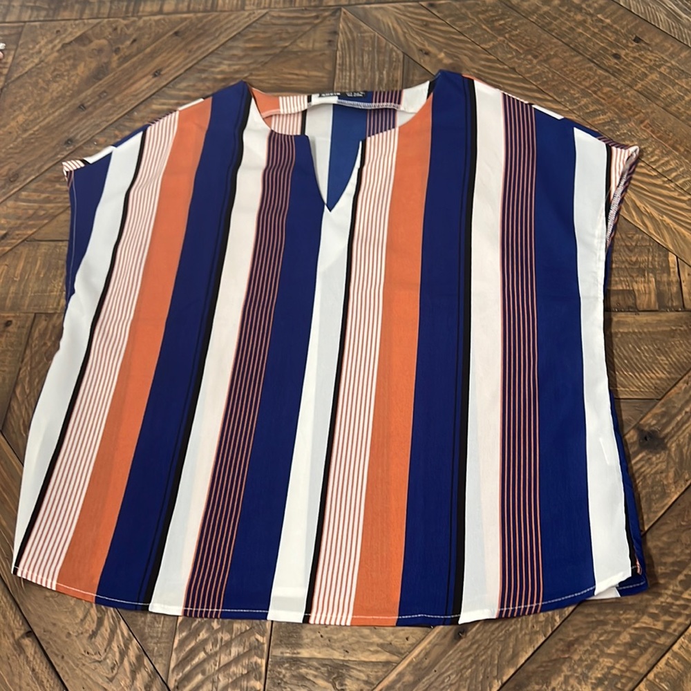 Medium Striped V cut blouse